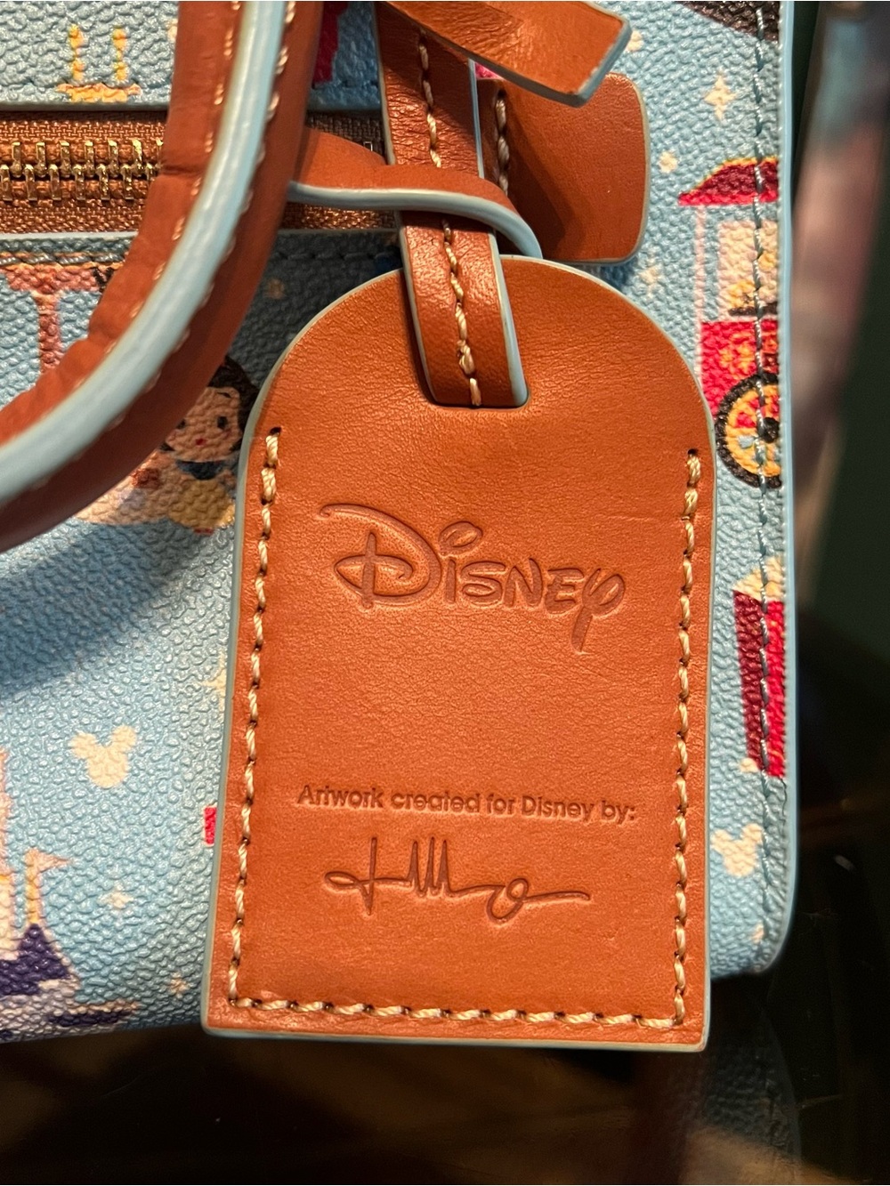Disney Dooney & Bourke Bag Jerrod Maruyama Theme Park Icons Zip Crossbody Bag - Picture 4 of 14